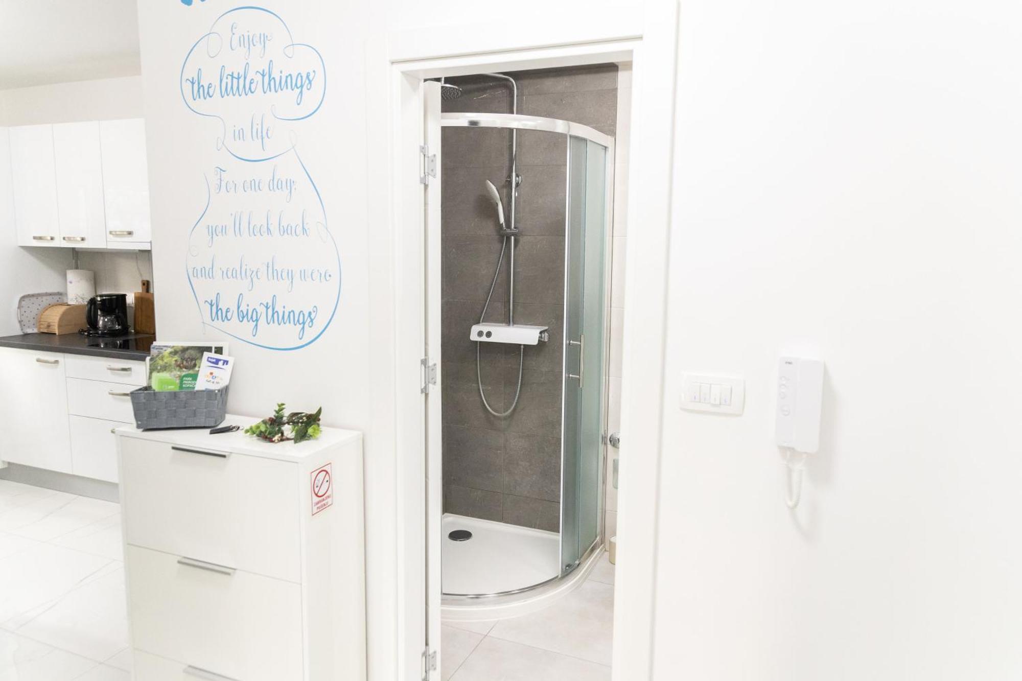 Maris Apartment Осиек Екстериор снимка