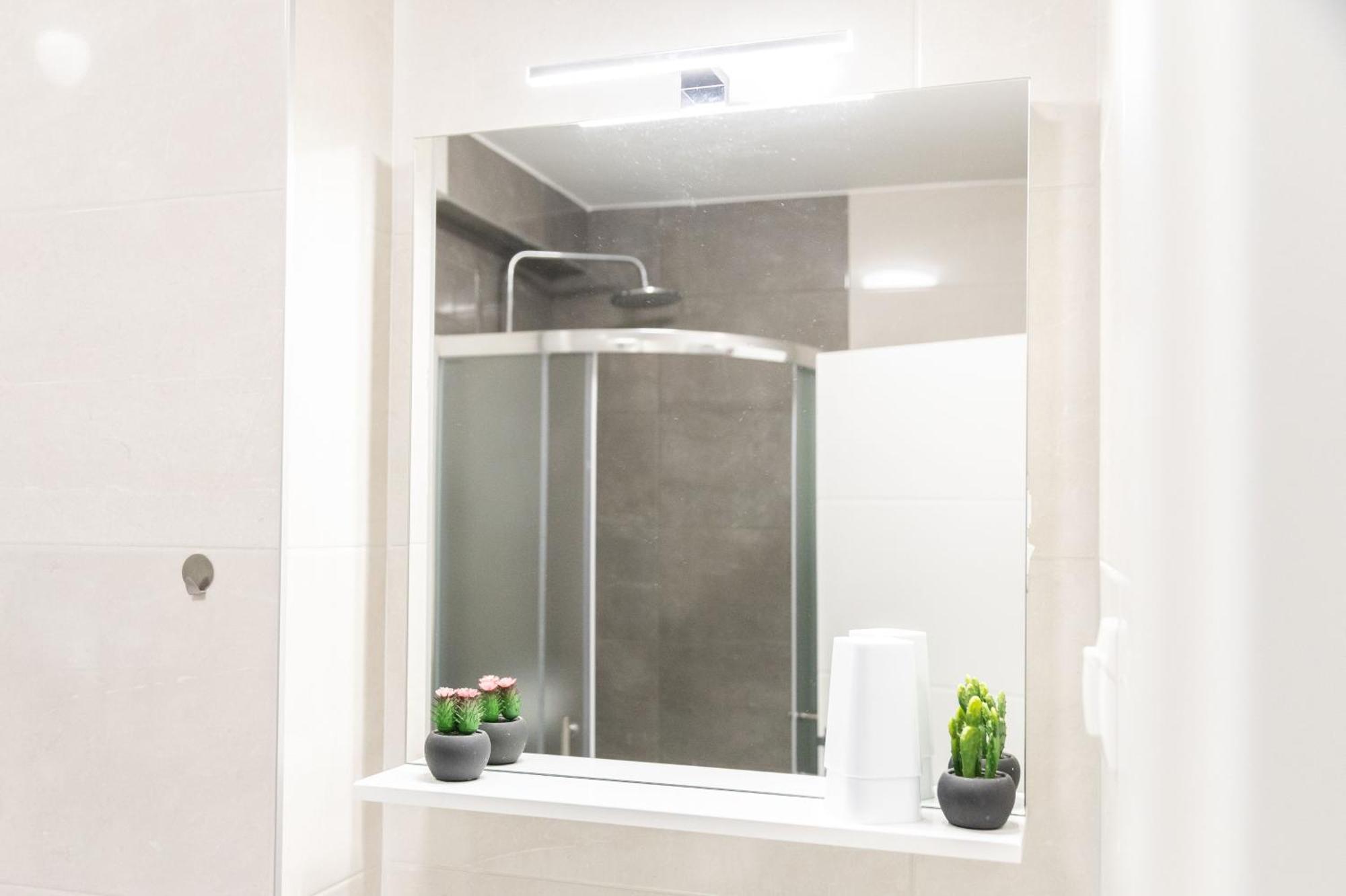 Maris Apartment Осиек Екстериор снимка