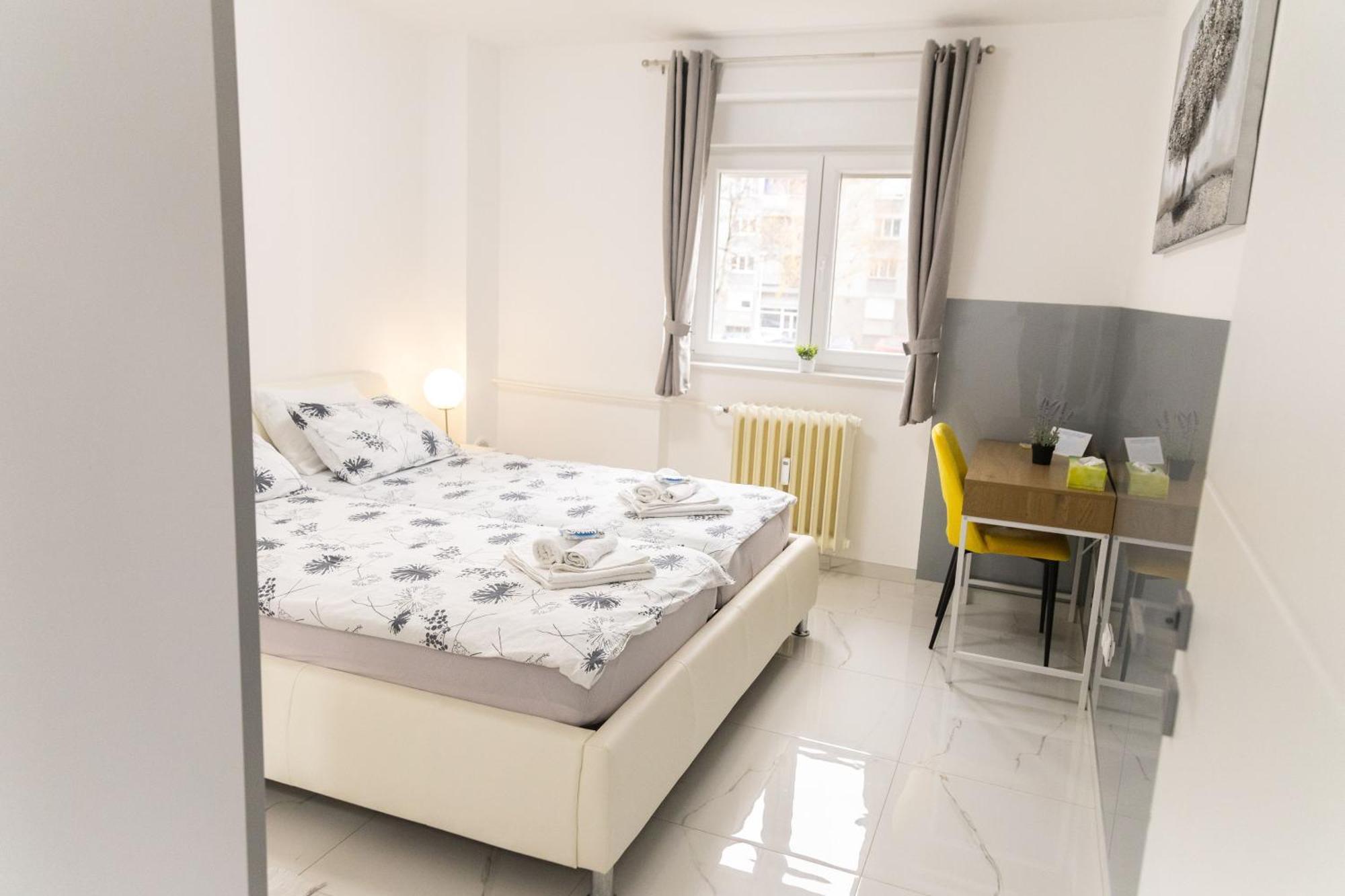 Maris Apartment Осиек Екстериор снимка