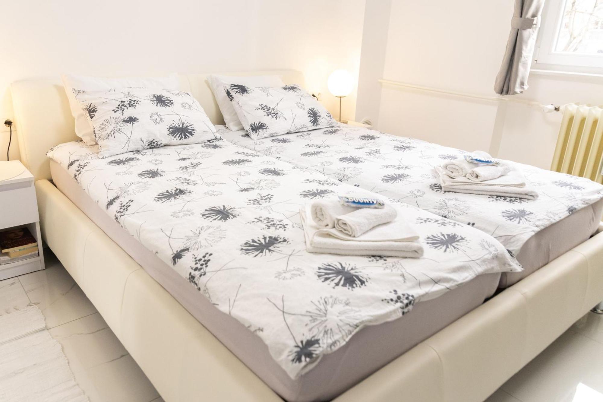 Maris Apartment Осиек Екстериор снимка