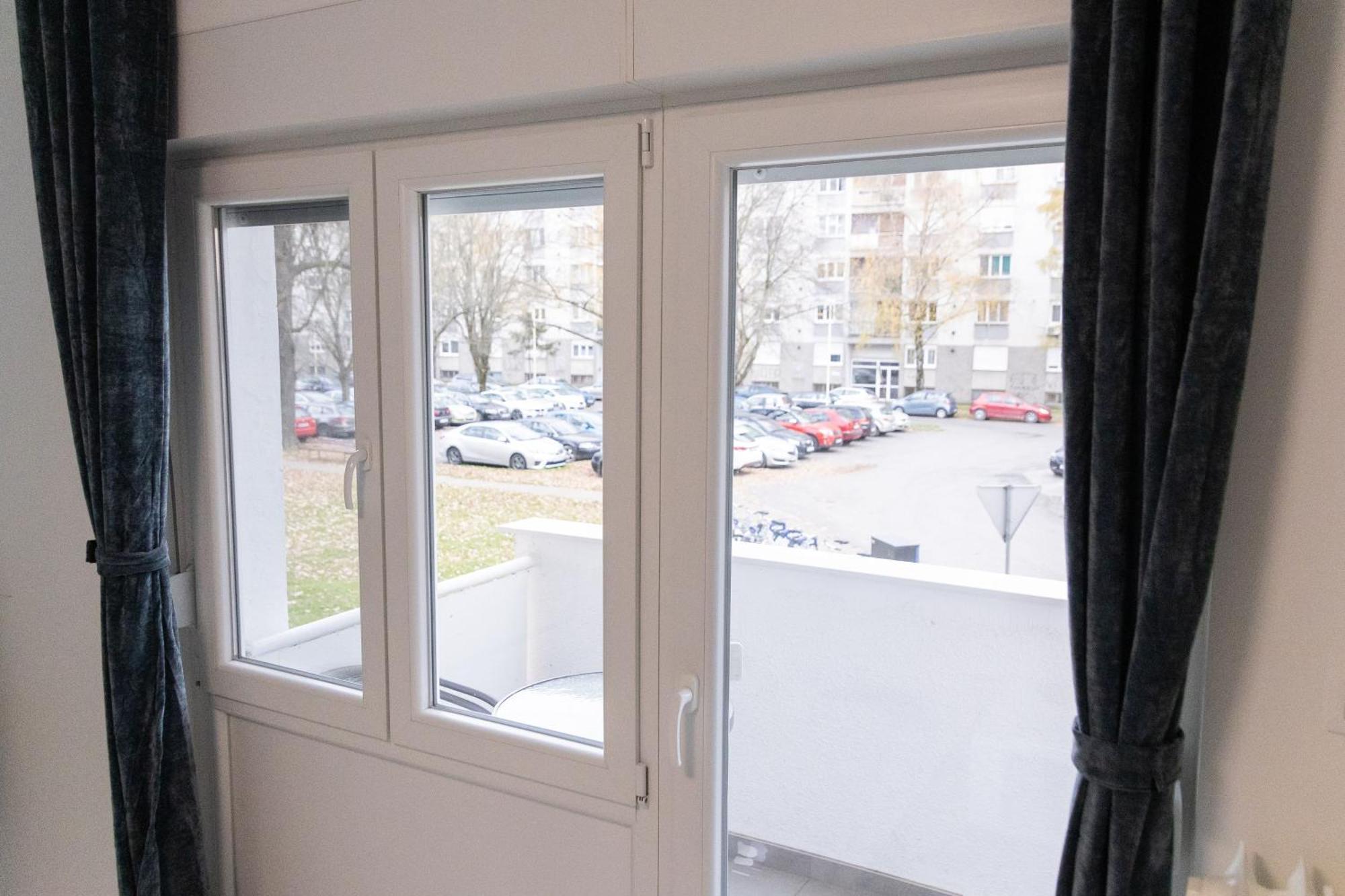 Maris Apartment Осиек Екстериор снимка